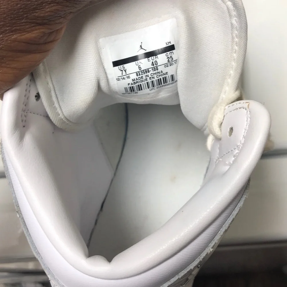 Nike please see